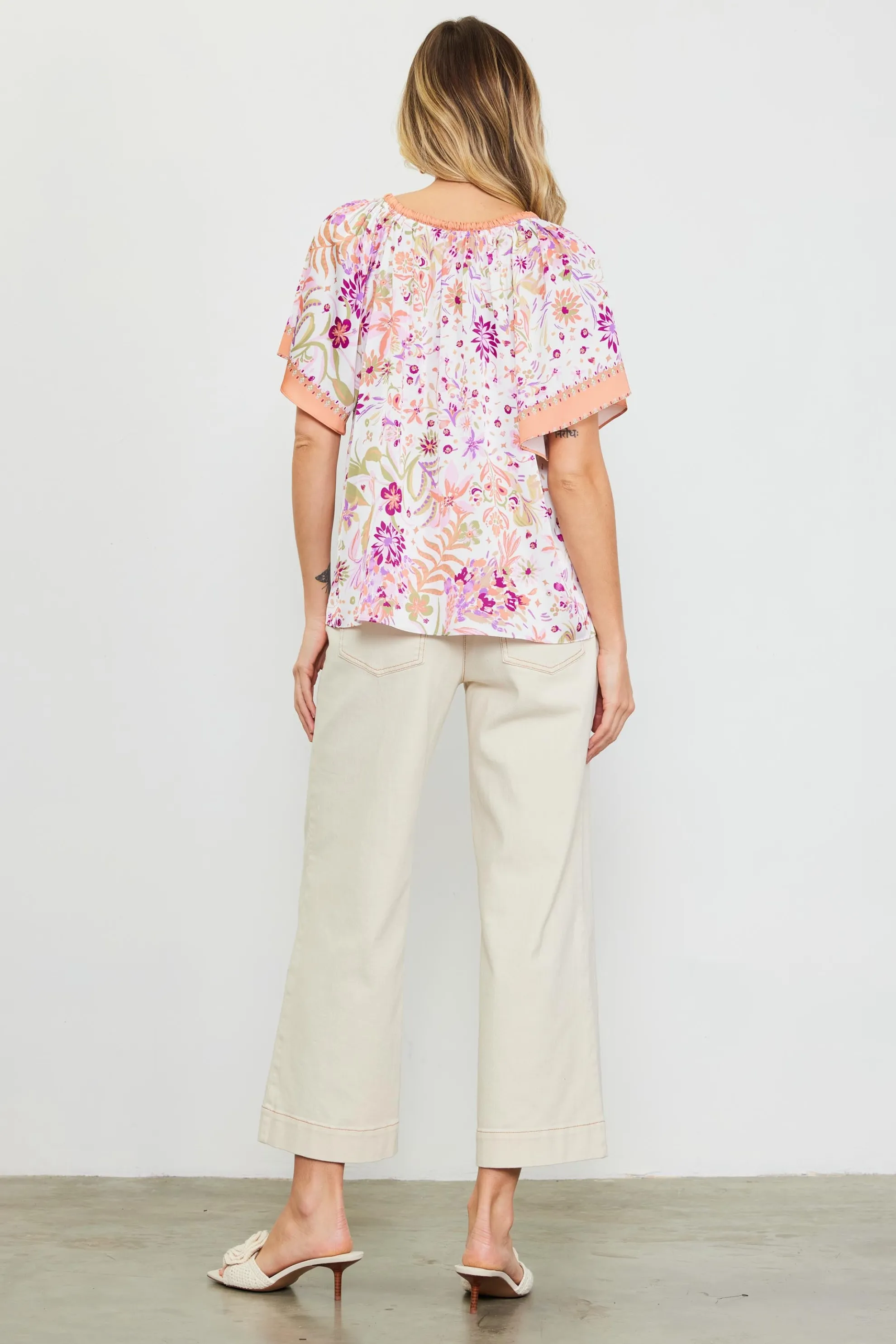 Magnolia Border Print Short Sleeve Top